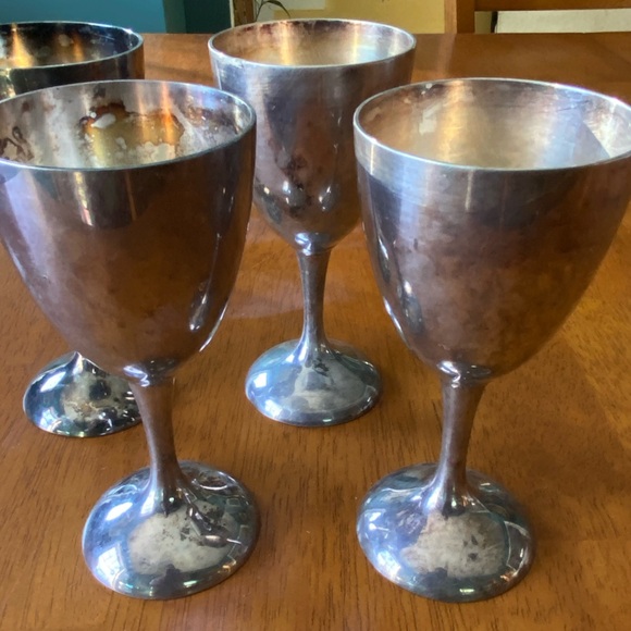 International Silver Co. Classic Silver Goblets set of 4 - Picture 6 of 7